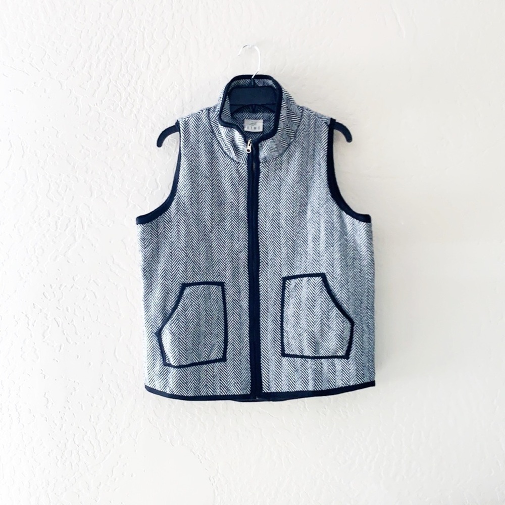Etwo Herringbone Black &‎ White Zipup Lined Vest